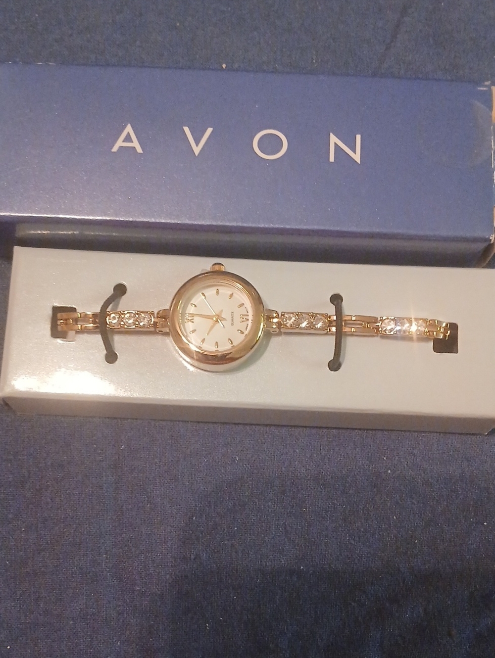 Avon Gold and White Crystal Accent Ladies Bracelet Watch06/26 Home